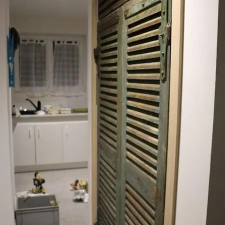 La De Pascal, Vue Villa